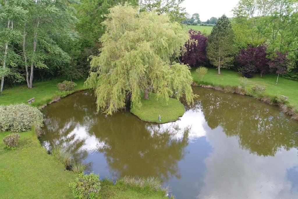 Domaine Du Bois L'Abbe Villa Épaignes Екстериор снимка